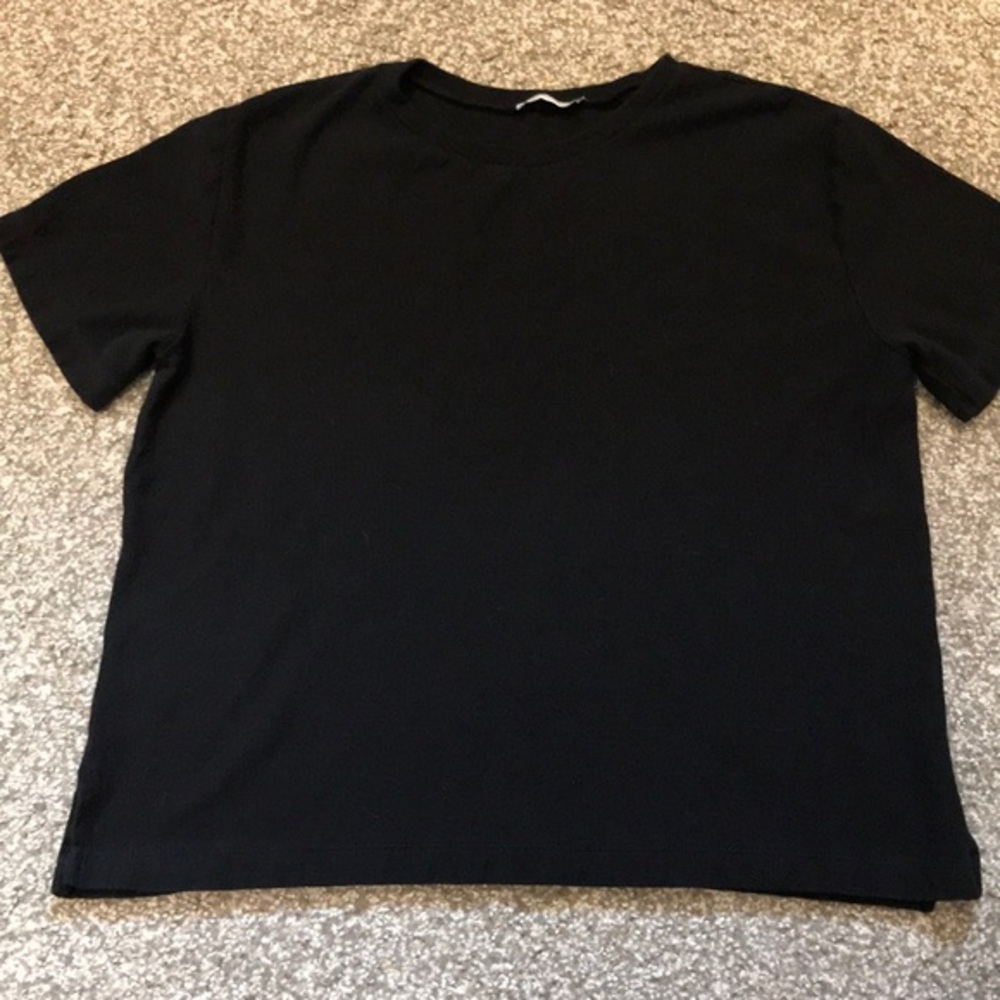 Zara Trafaluc black tee shirt
